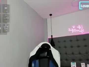 Chaturbate Sex Cam of scarletcherry18