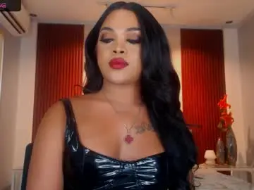 Chaturbate Live Sex Cam of urmajestytyra