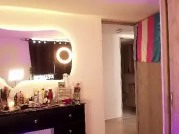 Chaturbate Live Porn of adelineefoxxx