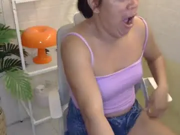 Chaturbate Watch Live Sex Cams of averageuncut1