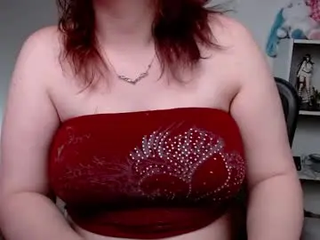 Chaturbate Live Sex Cam of krystalsyxx