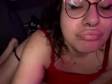 Chaturbate Adult Webcam of rattlesnakebitch