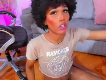 Chaturbate Free Live Porn of naomisaenz_