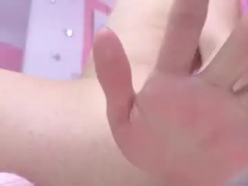 Chaturbate Live Sex Cam of daripqueen