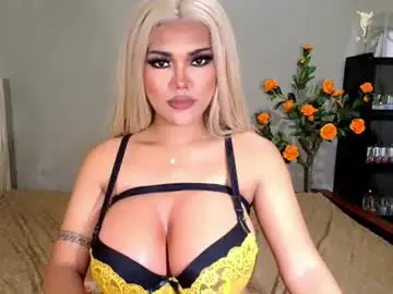 Chaturbate Live Porn of chinita_titi