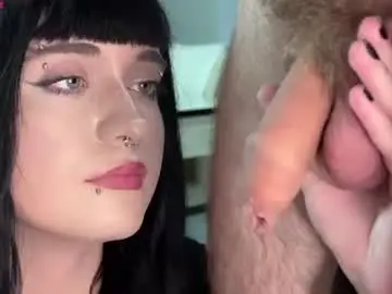 Chaturbate Live Sex Cam of vailyreb