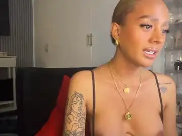 Chaturbate Watch Live Sex Cams of xmonstrouscockivy