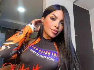 Streamate Live Porn of XXLATINAHOTXX