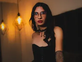 Streamate Live Sex Cam of MaddieRay19
