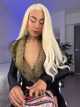Stripchat Free Porn Cam of miss_tatiana_