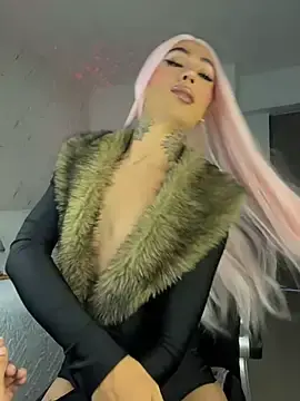 Stripchat Sex Cam of miss_tatiana_
