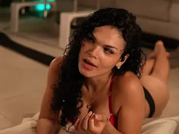 Stripchat Live Sex Cam of GiaFaaris