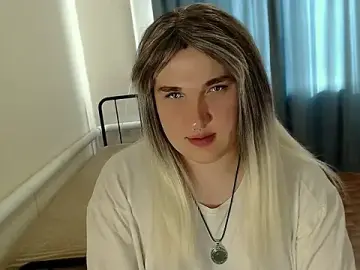 Stripchat Live Sex Cam of EvaMiron