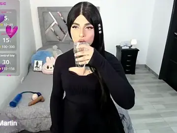 Stripchat Free Live Porn of kamila_martin