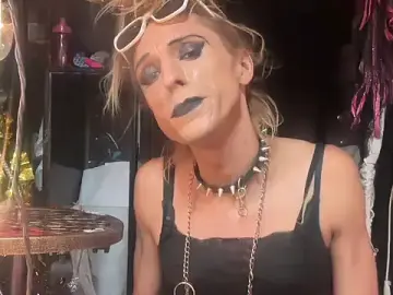 Stripchat Live Porn of TgirlBrat