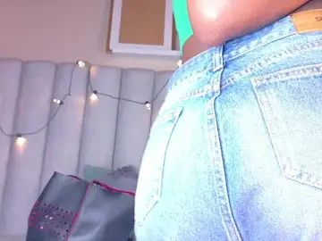 Stripchat Sex Chat of nahomi_campbell