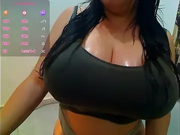 Stripchat Best live sex cam show of Bigcocksexyluisa