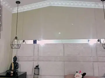 Stripchat Free Live Porn of kimCosseyy