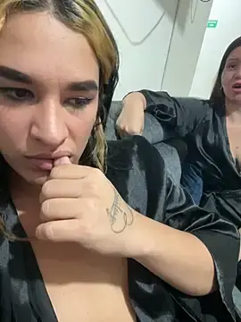 Stripchat Free Porn Cam of Sweet_vicky_hot