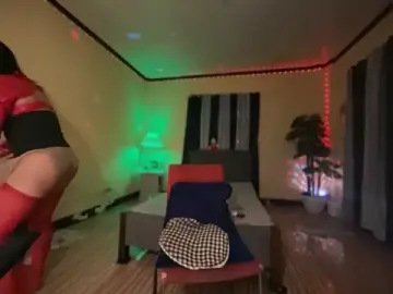 Stripchat Live Porn of SEDUCTRESSxBIGCOCK