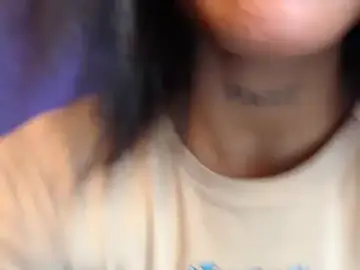 Stripchat Free Porn Cam of Trix_ebony_777
