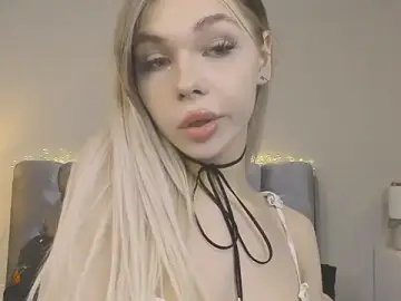 Stripchat Free Porn Cam of Blondy_Fina
