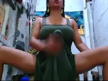 Stripchat Free Live Porn of LatinaCOCKSlayer_xx