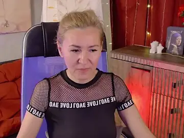 Stripchat Free Live Porn of DonnaSmitth