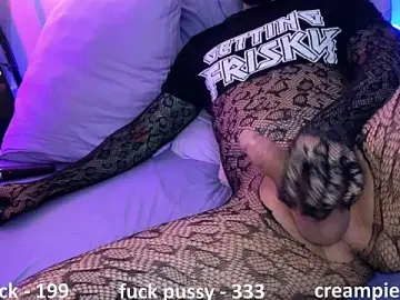 Stripchat Live Sex of 2_girls_1_dick