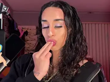 Stripchat Free Porn Cam of xoFrankie