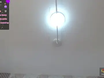Stripchat Nude Webcam of Mia_Hiills
