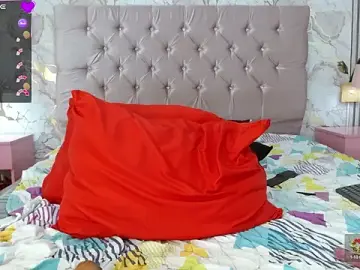 Stripchat Live Sex of Mia_Hiills
