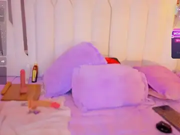 Stripchat Best live sex cam show of housegirl_bigcock