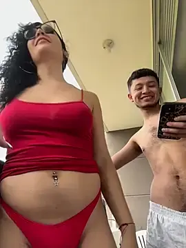 Stripchat Adult Webcams of Julian_victoriacollins