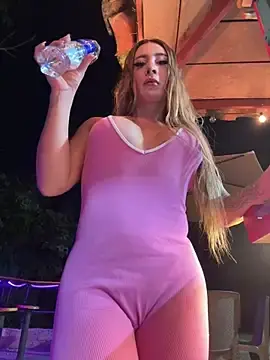 Stripchat Live Sex Cam of bunny_bicht