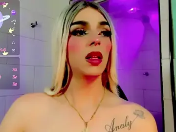 Stripchat Sex Cam of Alessa_mullen