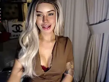 Stripchat Live Sex Cam of ParisianDoll