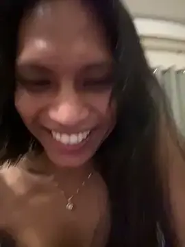 Stripchat Watch Live Sex Cams of DarlingJenny22