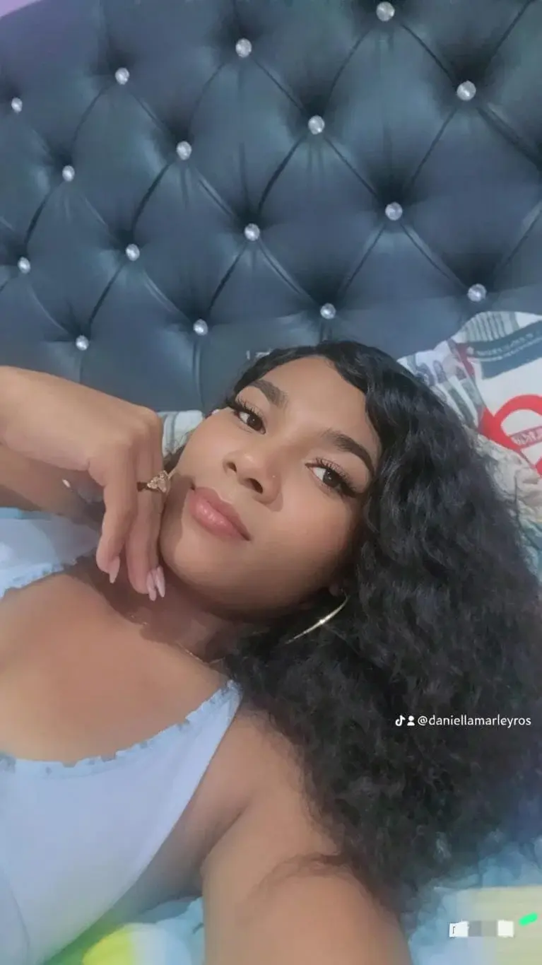 Hilary_tsx