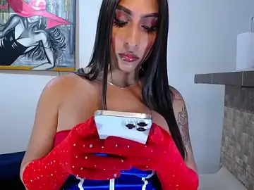 Stripchat Adult Webcams of RinnaMoys