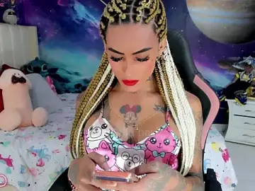 Stripchat Best Webcam of Nella_Dolls