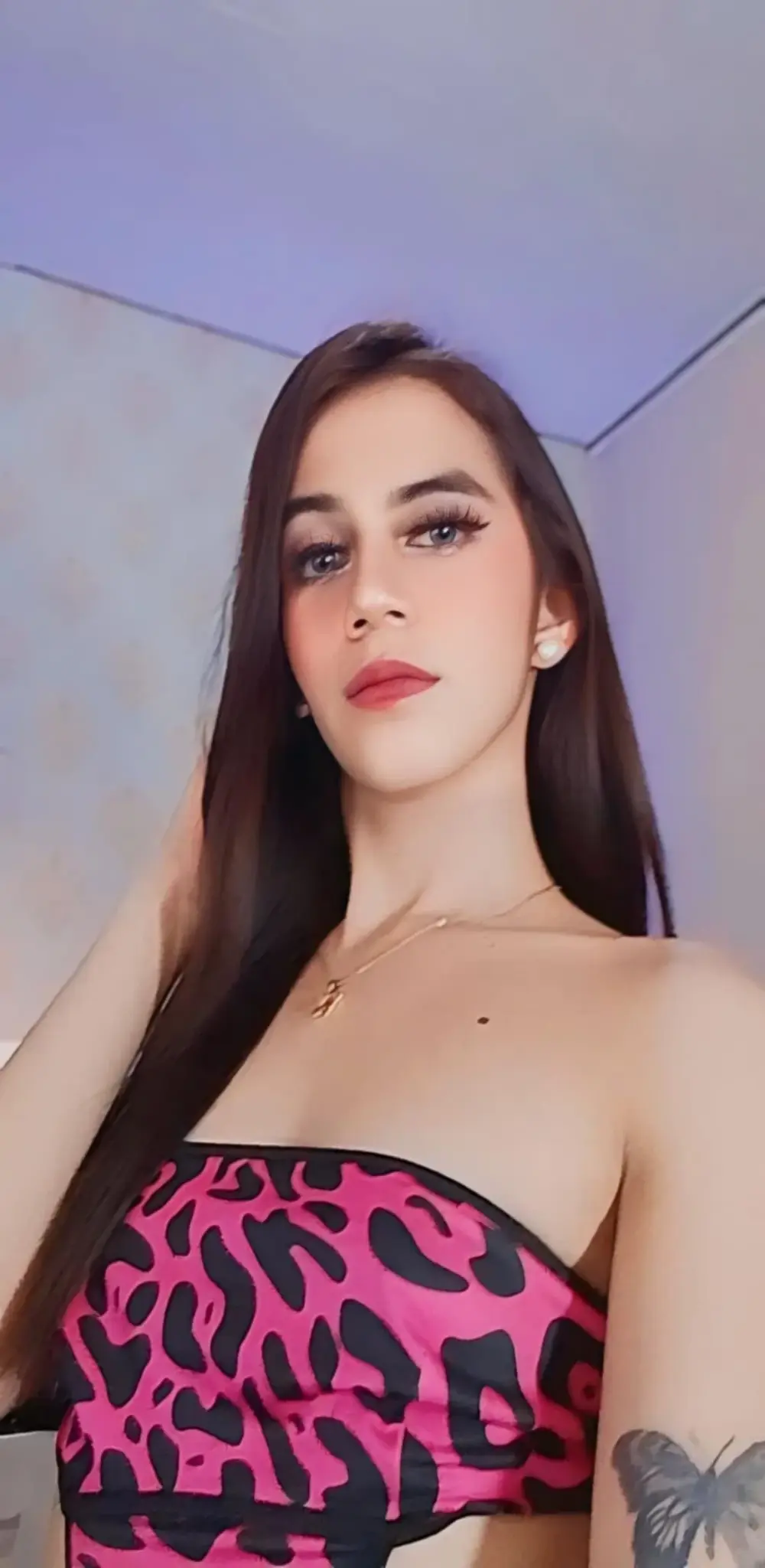 Wildnaughty_Chesca