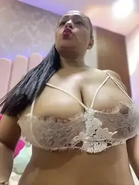 Stripchat Live Sex Cam of sofia_xxx02