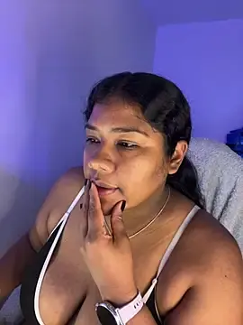 Stripchat Live Sex of paola091
