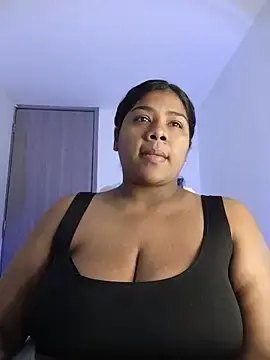 Stripchat Sex Cam of paola091