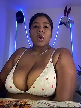 Stripchat Adult Webcams of paola091