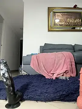 Stripchat Free Porn Cam of lanahot-77