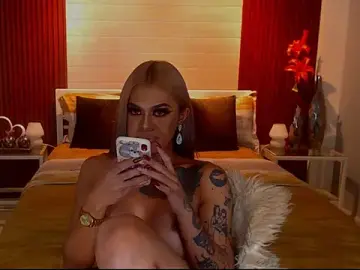 Stripchat Live Sex Cam of StellaStrong30