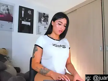 Stripchat Sex Chat of hollyprincess_2