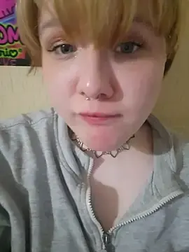 Stripchat Watch Live Sex Cams of wehavepussies_xoxo